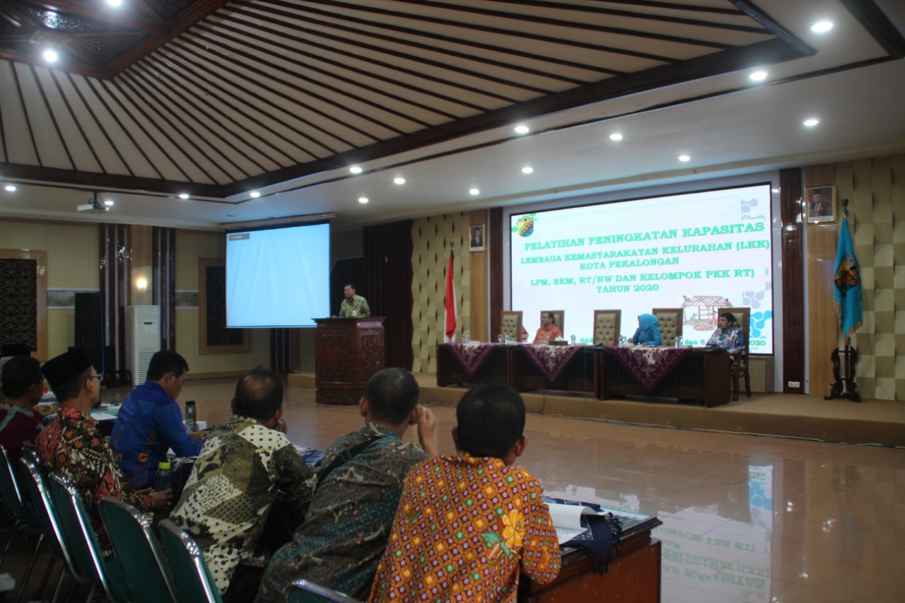 Kapasitas Ratusan RT dan RW Ditingkatkan