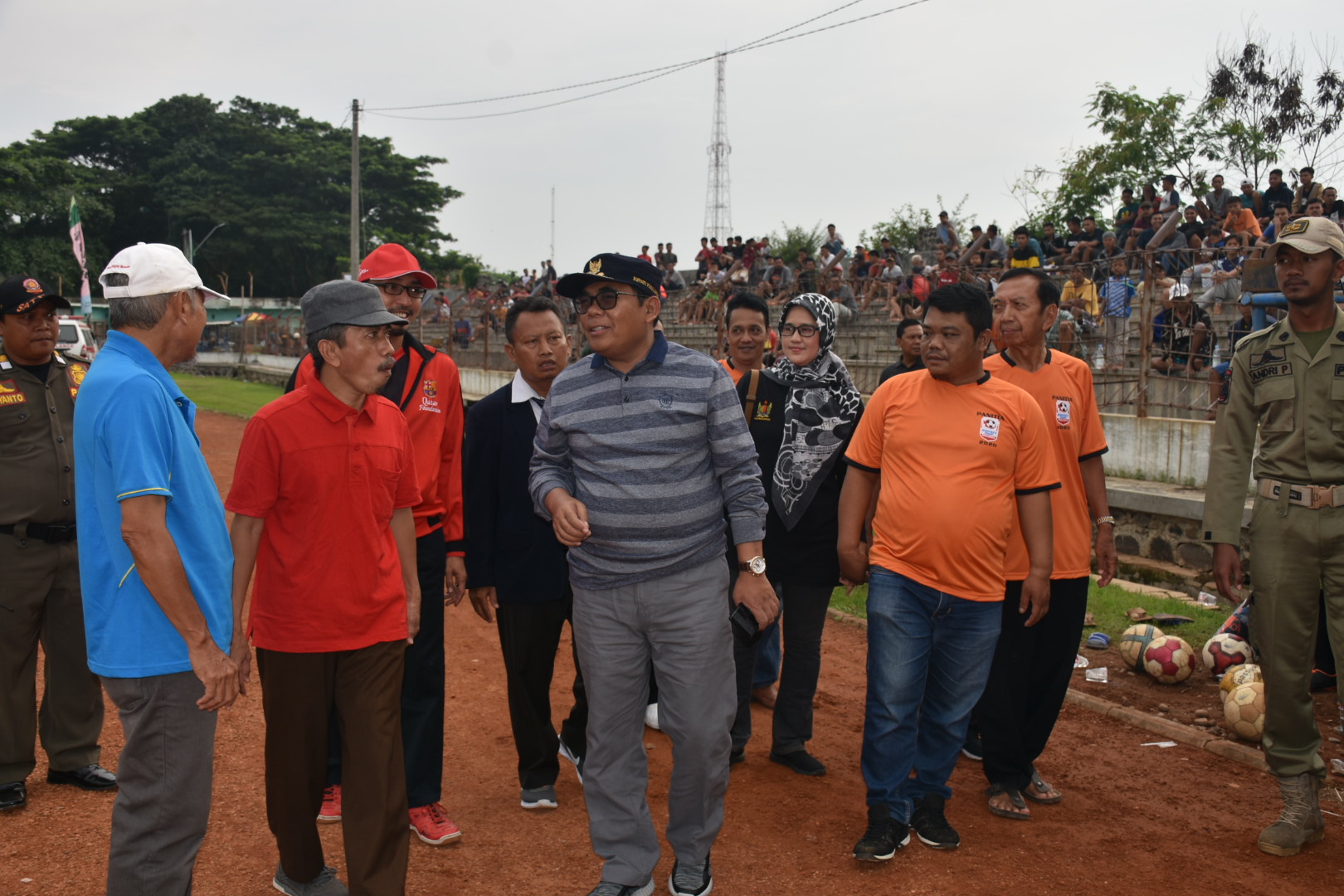 PEMKAB FASILITASI SISWA SMK RAIH SERTIFIKASI PENGECATAN