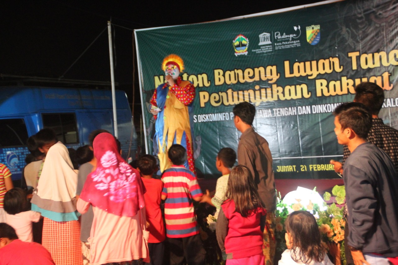 Pemkot Pekalongan Serahkan Bantuan Korban Banjir Meninggal Dunia