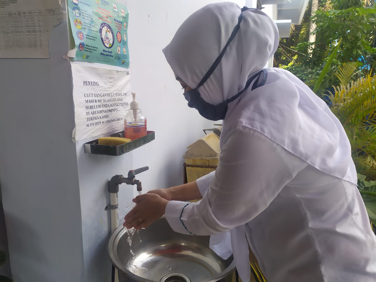 Cegah COVID-19, Polri Tutup Pintu Masuk Arus Balik Menuju Jakarta