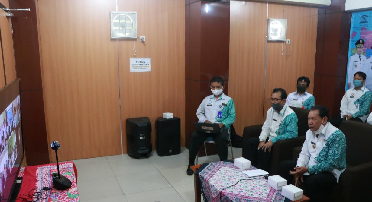 Perkuat Penanganan Covid-19 dan Rob, Walikota Vicon Camat, Lurah, RW, dan RT