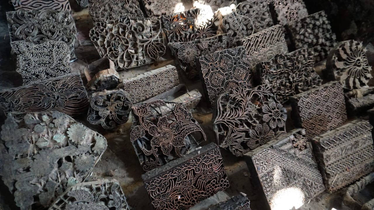 Produksi dan Penjualan Sarung Batik Kembali Bergeliat