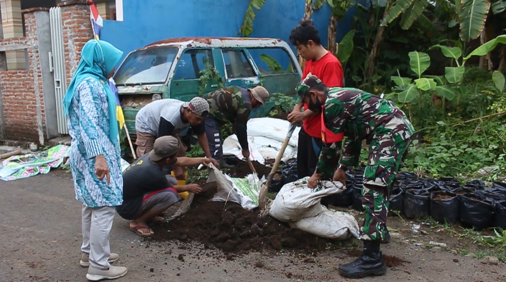 KRPL Manfaatkan Pekarangan Rumah untuk Budidaya Tanaman Bahan Pangan