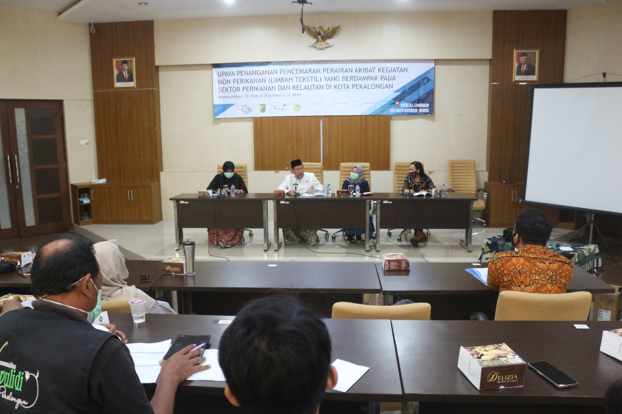Pemkot Gandeng Peneliti Unsoed Tangani Pencemaran Perairan Akibat Limbah TekstilKota Pekalongan