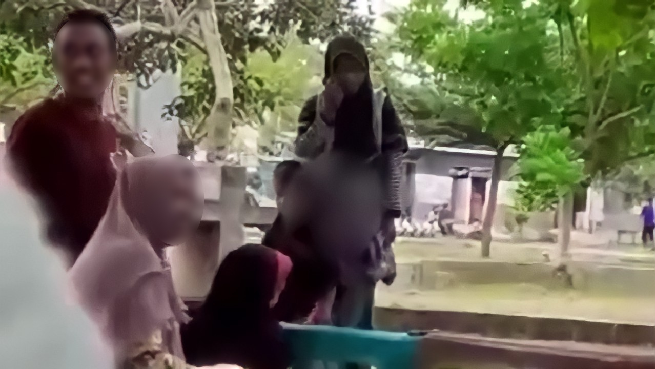Tombo Gelo, Petani Gagal Panen Diberi Beras