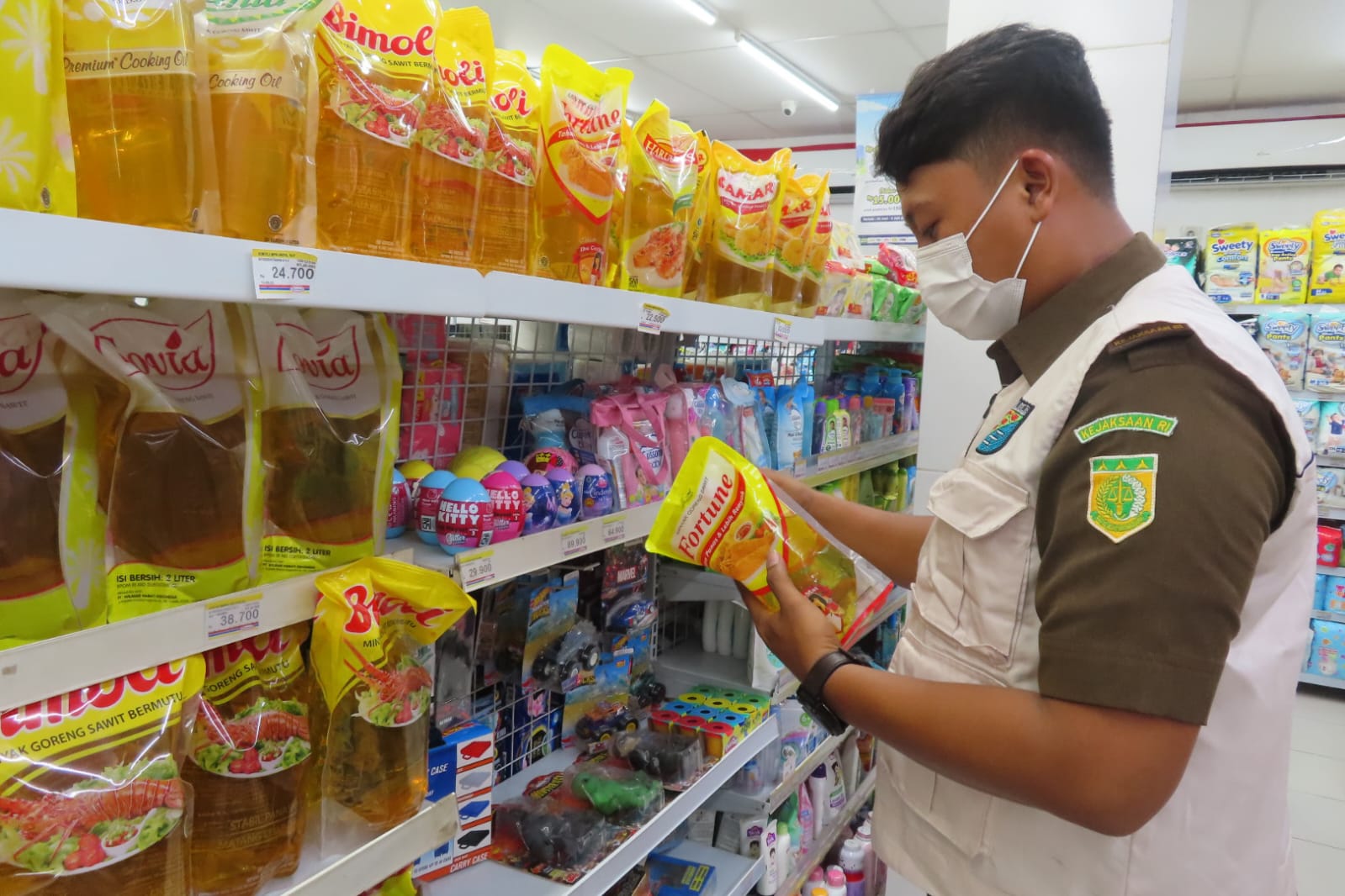 Pantau Migor di Kota Pekalongan, Dindagkop-UKM Pastikan Stok dan Harga Aman