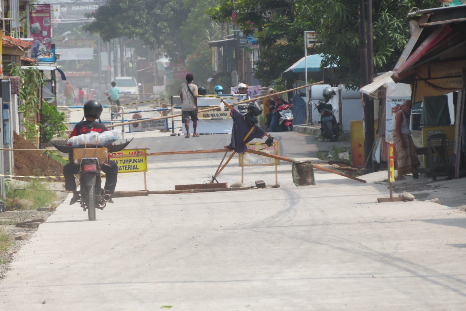 Atasi Jalan Bergelombang, Ruas Jalan Karya Bakti Mulai Diperbaiki
