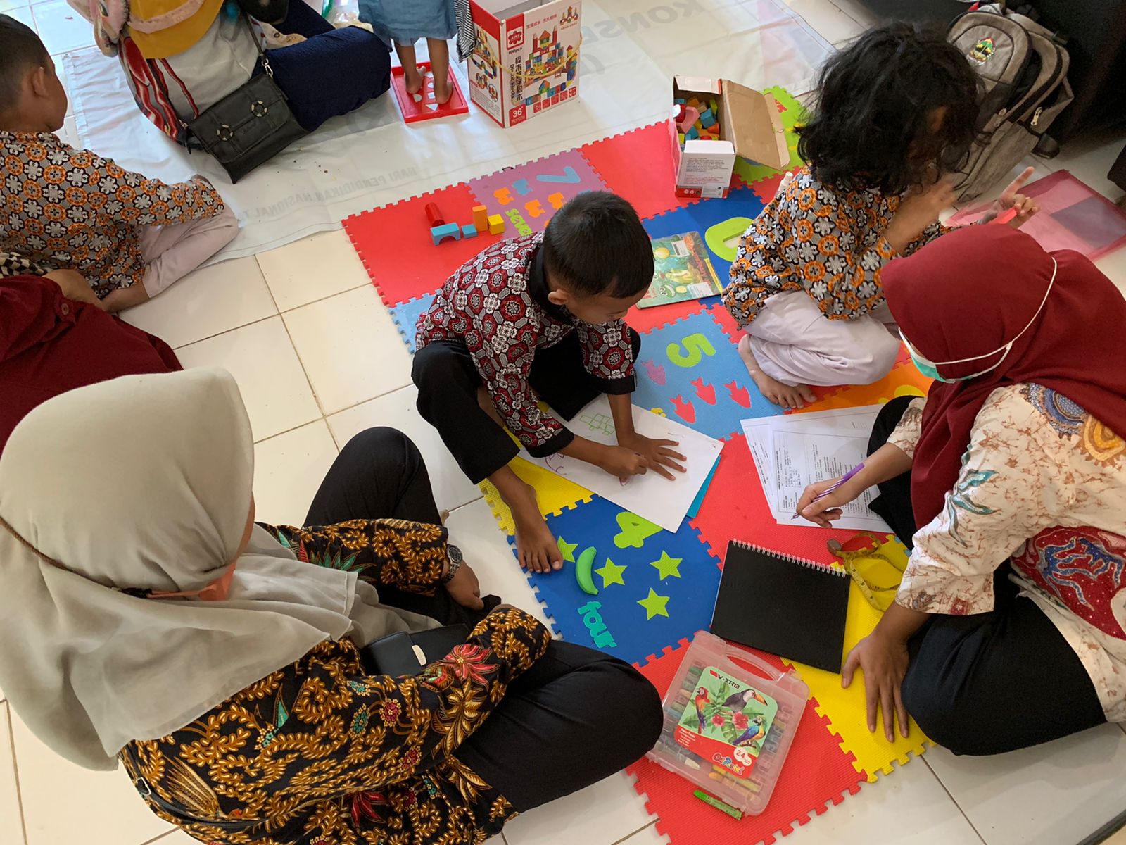 Layanan Deteksi Tumbuh Kembang Anak Lakondik Disambut Antusias Para Orang Tua