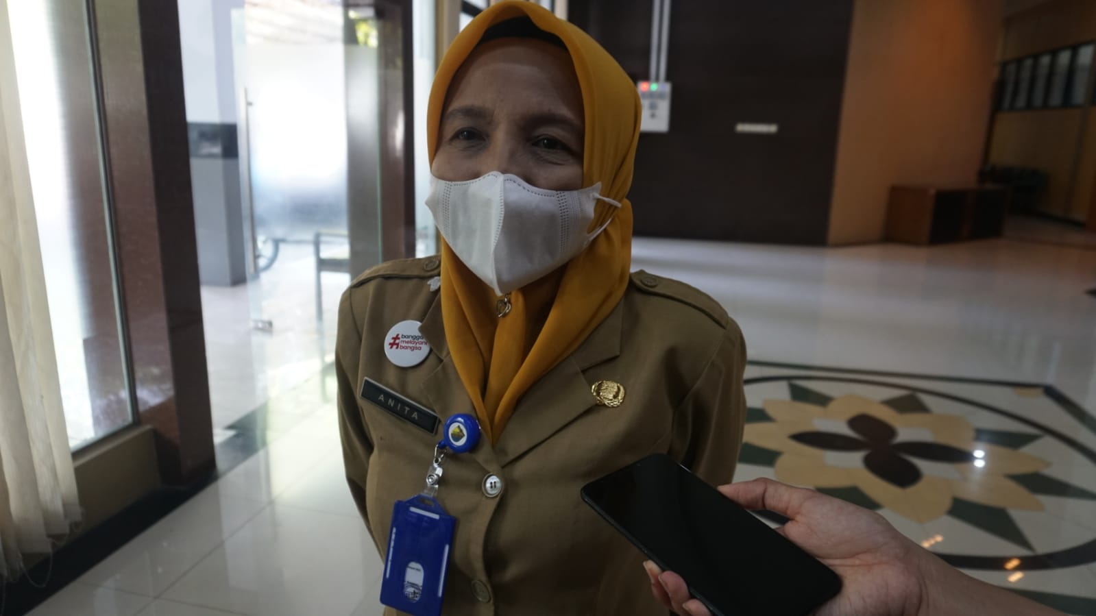 Pasar malam dalam rangka acara kliwonan di Alun-Alun Batang