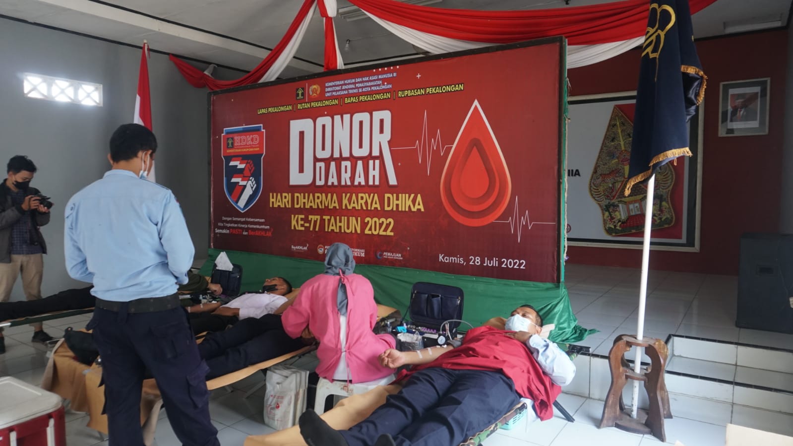 Semarakkan HDKD ke-77, Jajaran Pegawai UPT Pemasyarakatan Berdonor