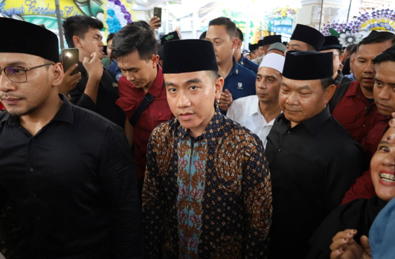 Berkaca-kaca, Inggit Bersyukur 31 Siswa SKB Kota Pekalongan Memulai KBM