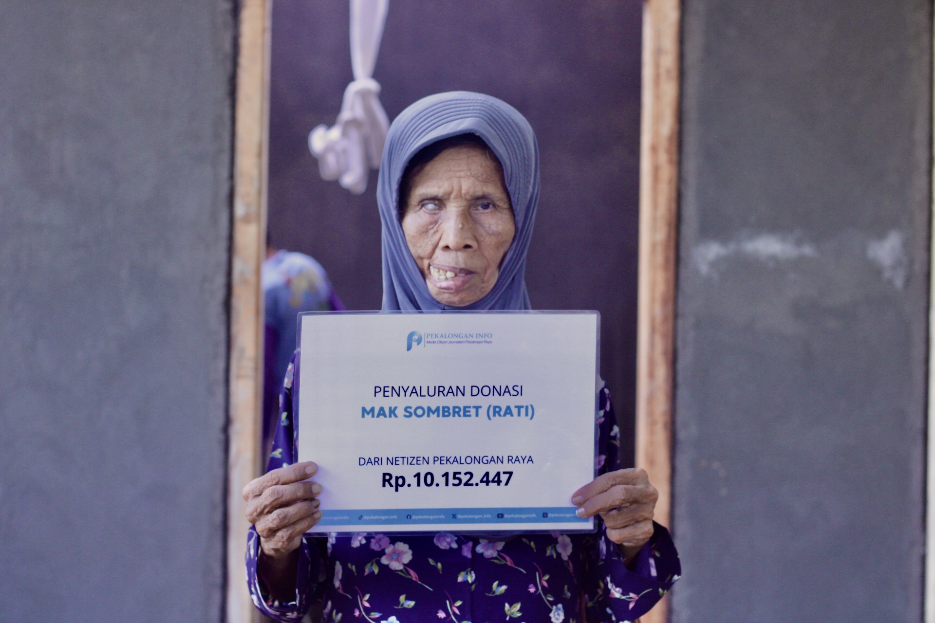 Penyaluran Donasi Dari Netizen Untuk Mak Sombret