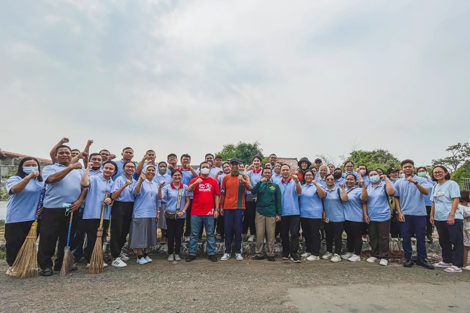 Sambut Usia Emas ke-50 Tahun, RSU Budi Rahayu Kota Pekalongan Gelar Aksi Tanam Pohon dan Kerja Bakti